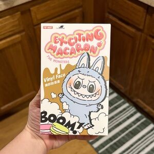 Labubu Exciting Macaron SESAME BEAN